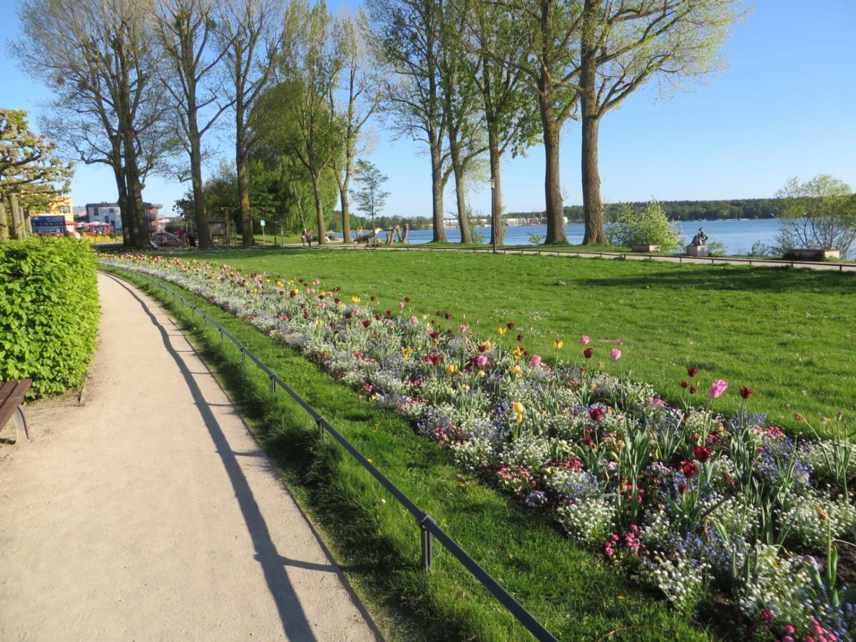 Ferienwohnungen Marie Waren  Exterior foto